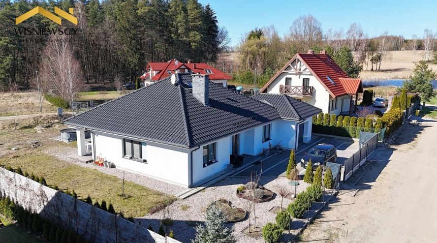 Parterowy dom w Pasłęku, 125 m², działka 996 m² - zdjęcie 1