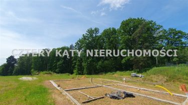 Działka z fundamentami w sąsiedztwie lasu!