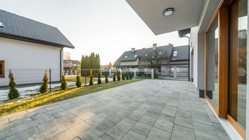 Wysoki Standard, 220 m2, 4,5 arowa dzaiłka, NOWY miniaturka 33