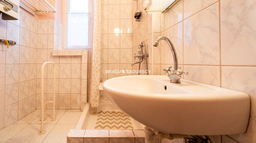 Grzegorzki 75m2 + garaż + ogródek + 38m2 piwnica miniaturka 27