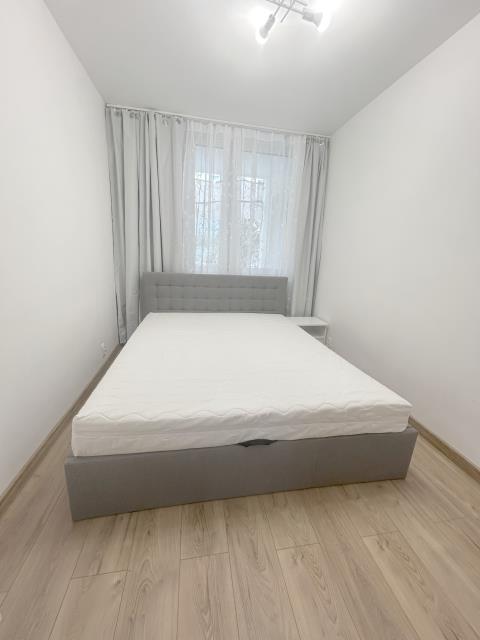 Ciche, wyposażone, przy Metrze miniaturka 11