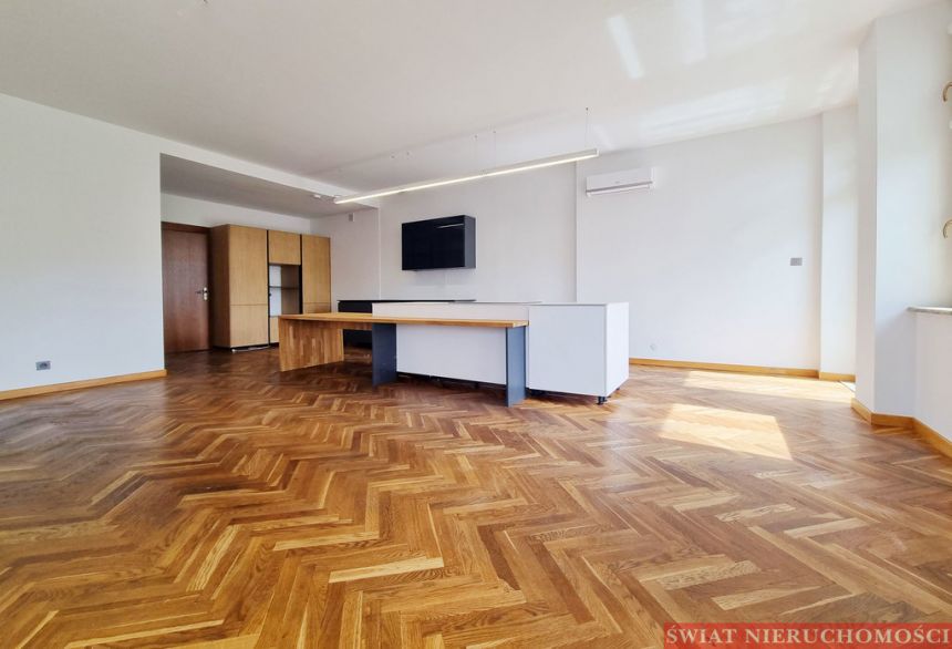 WYJĄTKOWY APARTAMENT 230 m2 w przedwojennej willi miniaturka 7