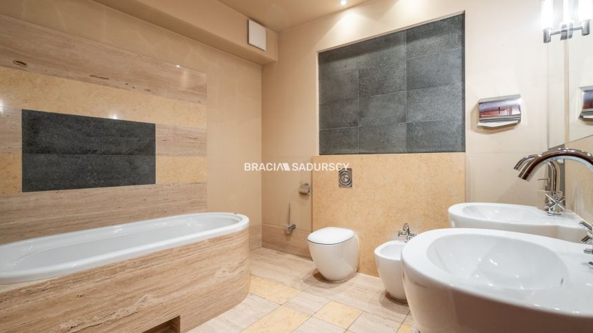 Kraków Stare Miasto, 11 420 zł, 169.1 m2, 3 pokoje miniaturka 9