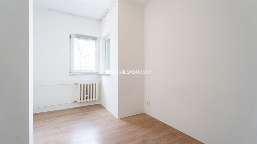 4 osobne pokoje, balkon, Rondo Mateczne 800 m miniaturka 12