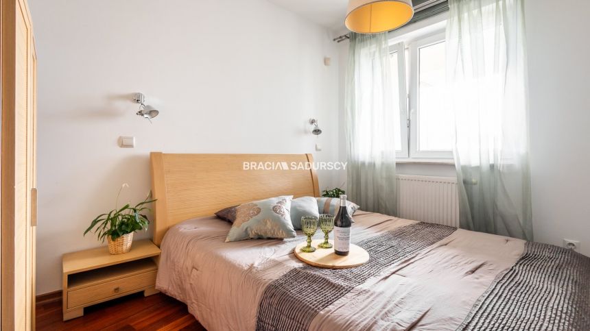 GUSTOWNE, KOMFORTOWE W PRESTIZOWYM APARTAMENTOWCU miniaturka 13