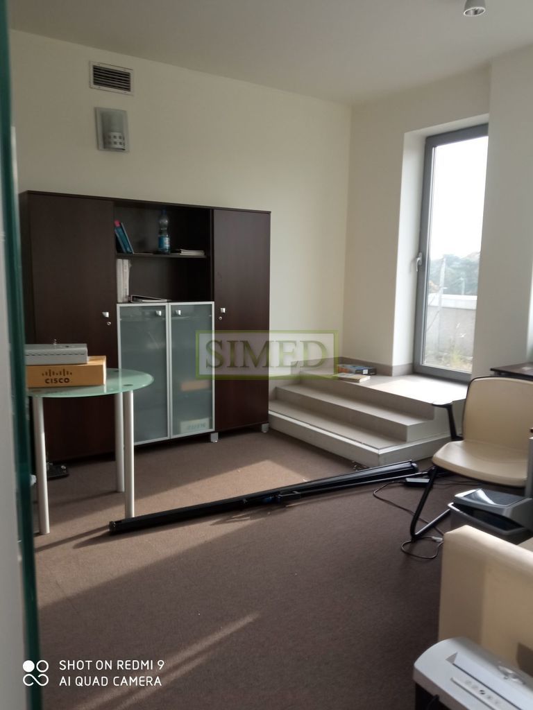 Biuro,taras,recepcja ,ochrona,parking,dostęp24h miniaturka 10