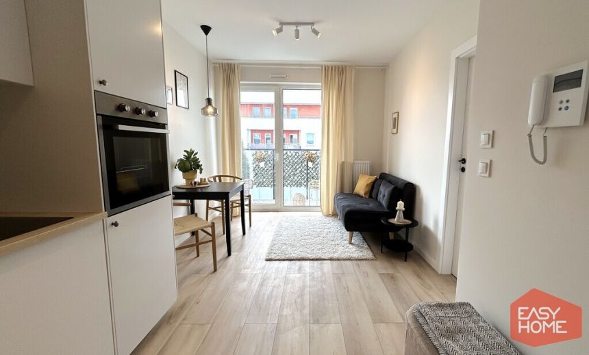 Piękne, umeblowane, balkon, winda, piwnica miniaturka 4