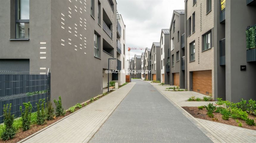 2 pok. mieszkanie Półłanki 47m2 + parking - Kraków miniaturka 35