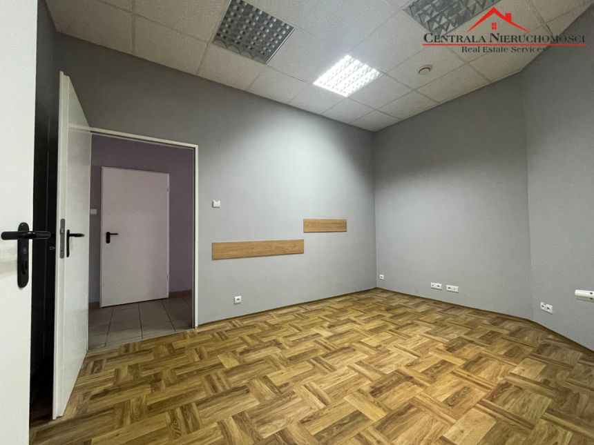 Magazyn - Hala 831,5 m+ biura 60 m2 / Mokre/ Toruń miniaturka 9