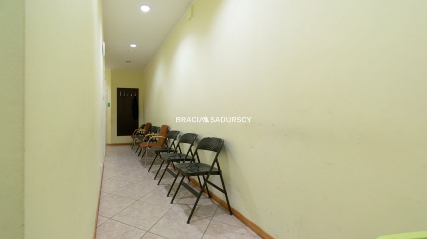 Atrakcyjny lokal w pobliżu Ronda Mogilskiego miniaturka 37