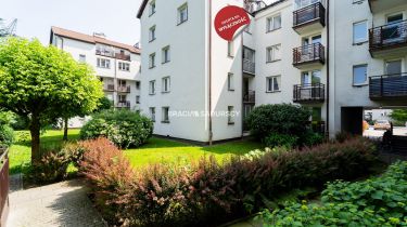 Kawalerka z balkonem na parterze-Płaszów