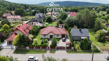 Dom z ogrodem w spokojnej okolicy - Ćmińsk