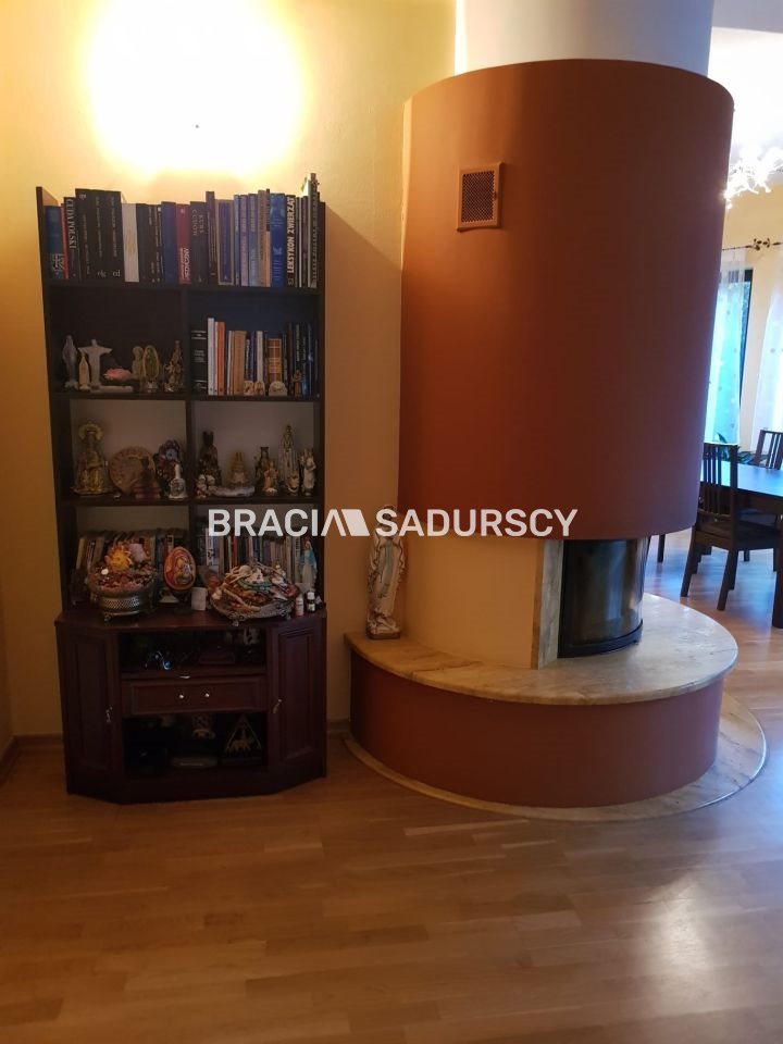 Elegancki Apartament z Tarasem i Kominkiem miniaturka 5