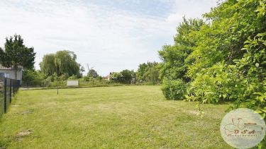 800 m2  2 decyzje WZ! Usługi lub dom z garażem!