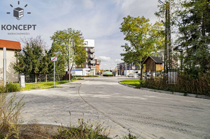 Wyjątkowa lokalizacja - działka budowlana w centrum Siechnic miniaturka 4
