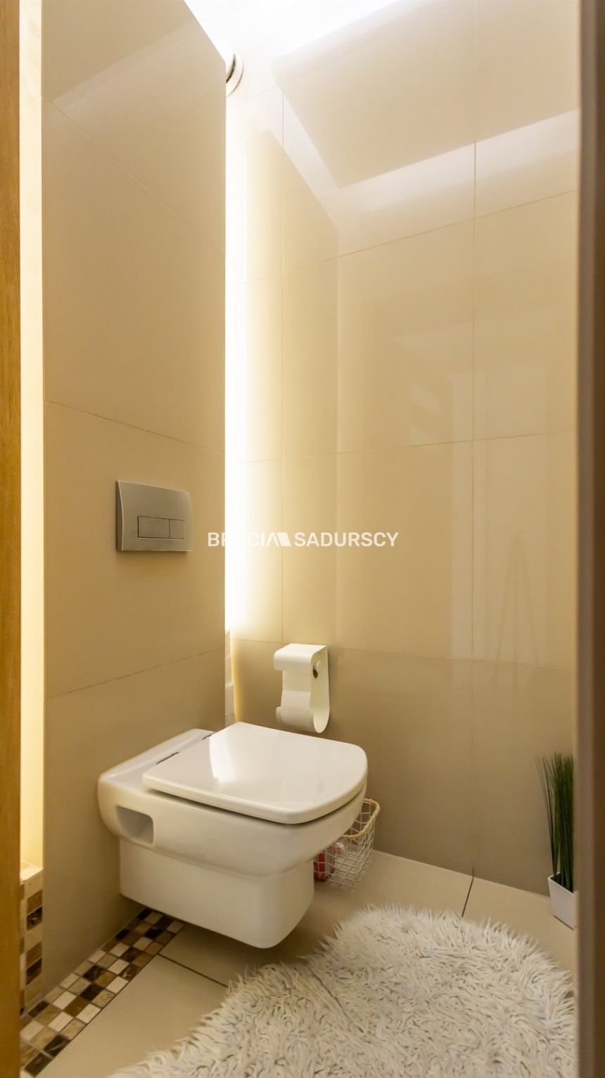 Nowoczesny salon 40m2/2balkony/garaz/piwnica miniaturka 19