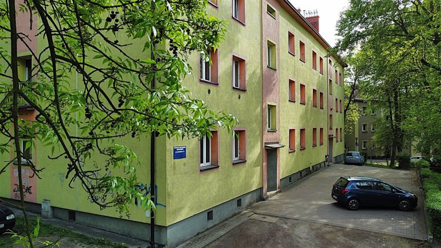 Piękne w pełni wyposażone M3 z garderobą Ruda Śl. miniaturka 20