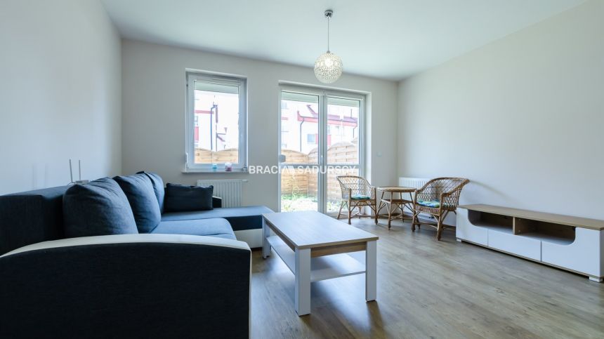 Przestronne mieszkanie z ogródkiem! miniaturka 4