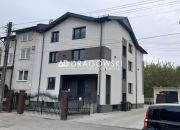 Budynek biurowy 360 m2 Włochy miniaturka 1