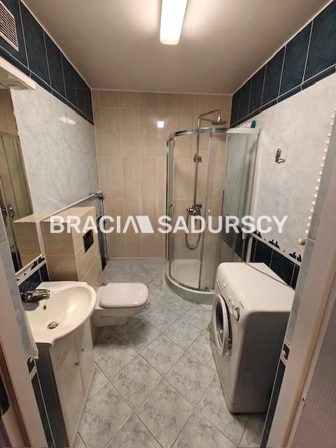 Ruczaj, dwa pokoje z osobną kuchnią. 52m2 miniaturka 6