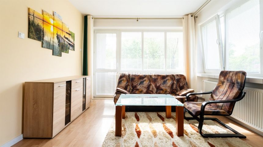 Kraków ul. Lasówka 2 pokoje z klimatem i balkonem - zdjęcie 1
