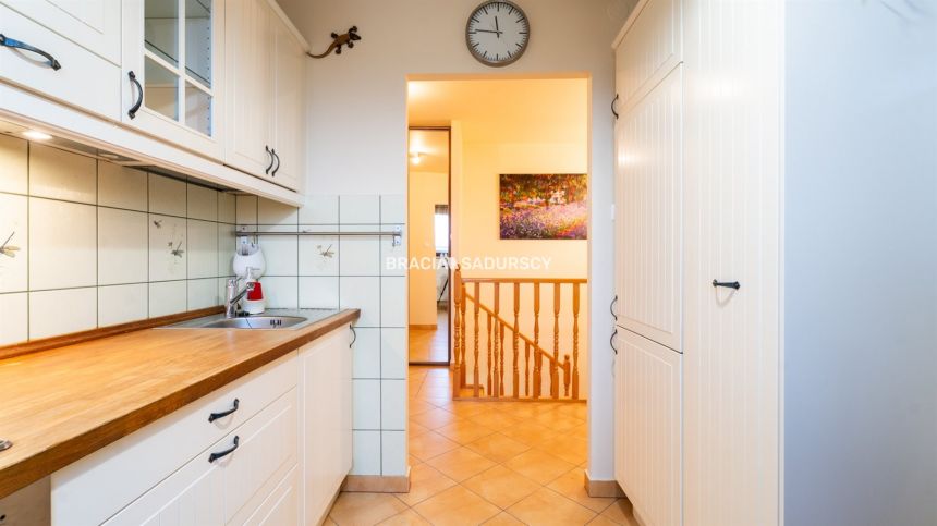 2pok z dużym balkonem i miejscem postojowym. miniaturka 10