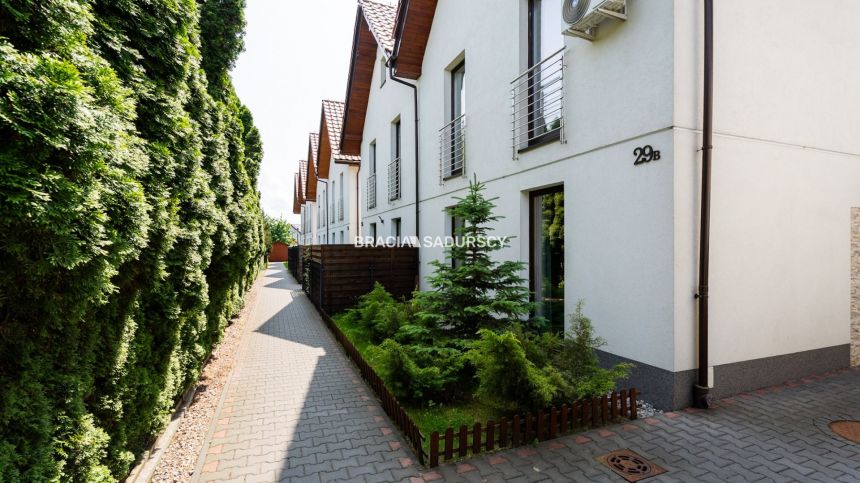 Komfortowe, zadbane 3 pokoje z tarasem i ogródkiem miniaturka 39