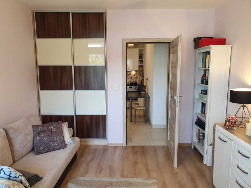 2 pokoje, garaż w pobliżu Sky Tower miniaturka 3
