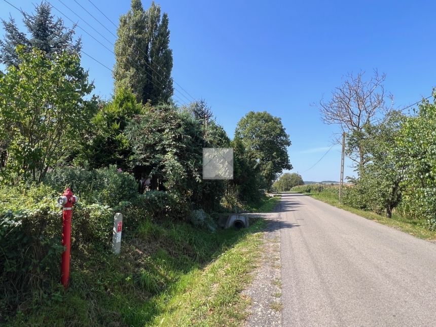 Ujkowice malownicza działka rolna przy drodze miniaturka 2