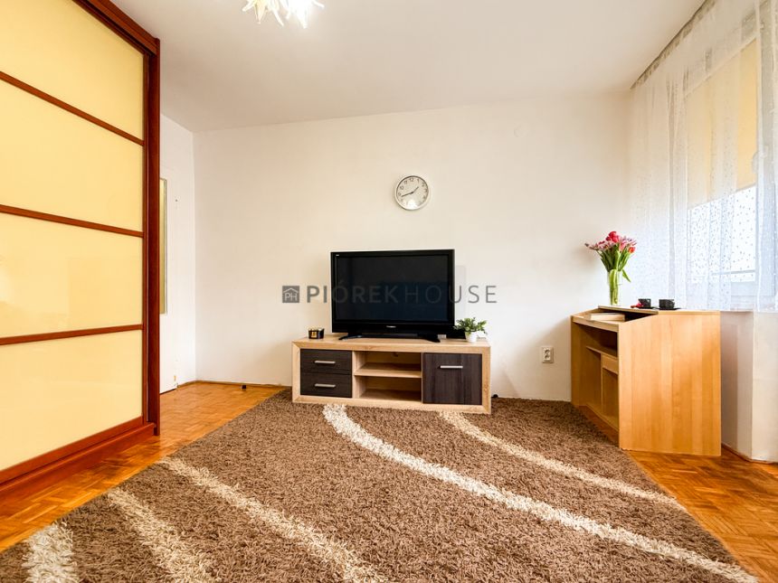 Kawalerka 30 m2 z balkonem i osobną kuchnią miniaturka 5