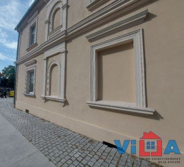 MIESZKANIE W KAMERALNEJ KAMIENICY W CENTRUM MIAST