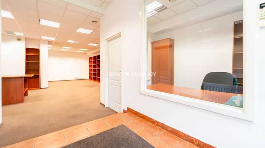 Lokal usługowy w centrum zabudowy mieszkaniowej! miniaturka 4
