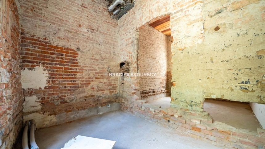 | Stare miasto | Lokal 18,47 m² | Oficyna miniaturka 9