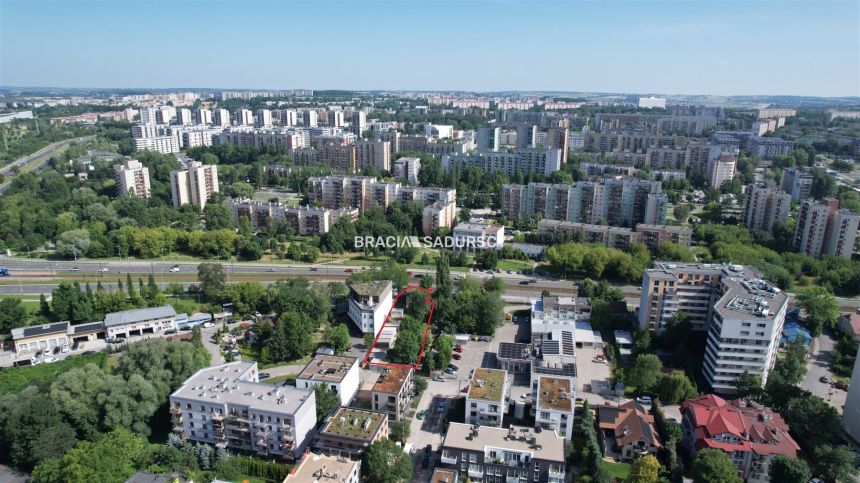 Kraków, Czyżyny - Aleja Jana Pawła II miniaturka 11