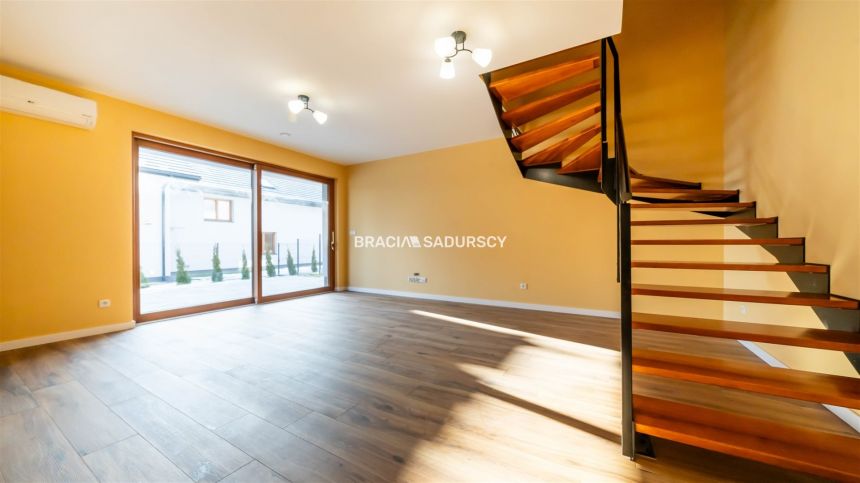Wysoki Standard, 220 m2, 4,5 arowa dzaiłka, NOWY miniaturka 8