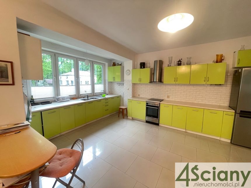 Atrakcyjny dom w centrum Zalesia Górnego miniaturka 4
