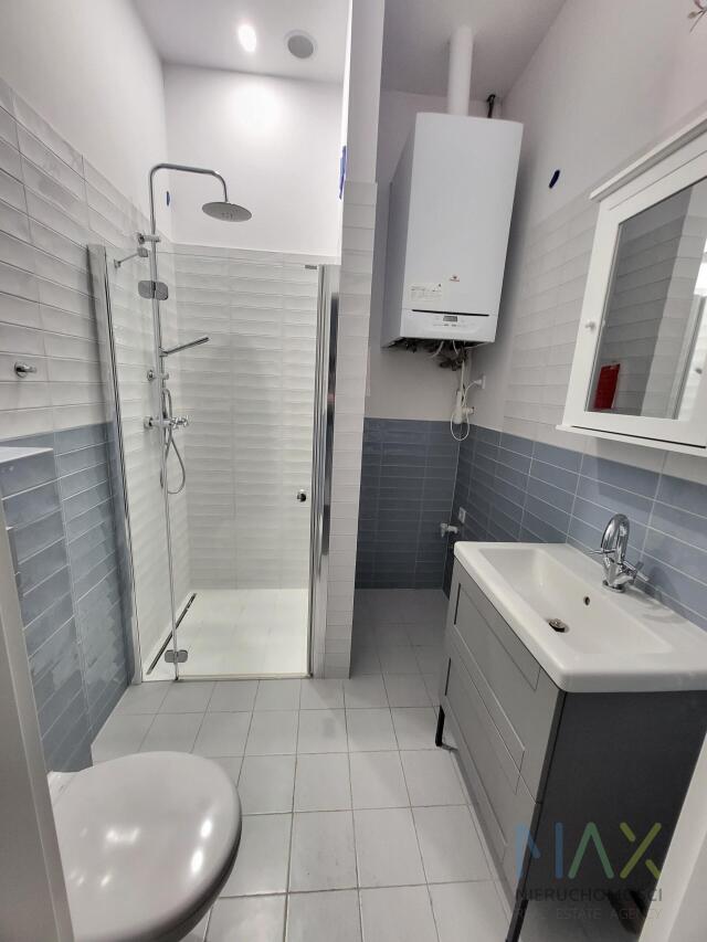 Wyremontowane 4 pokoje na Starym Mieście miniaturka 2