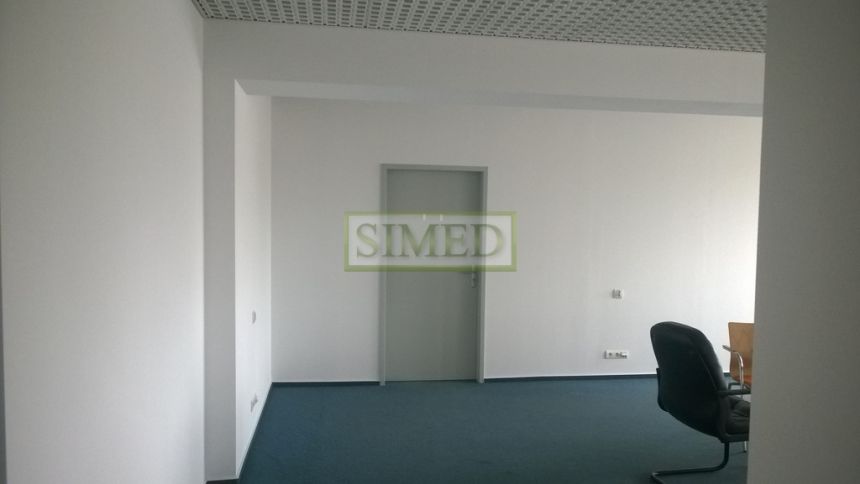 Parter222 m 2,strefa dostaw od parkingu,dostep24 . miniaturka 10