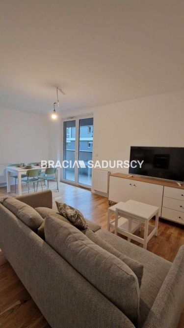 Komfortowe mieszkanie w apartamentowcu z 2023r