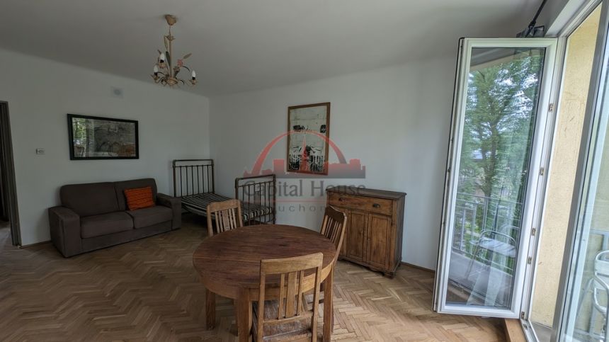 Klimatyczne na Starej Saskiej Kępie czynsz w cenie - zdjęcie 1