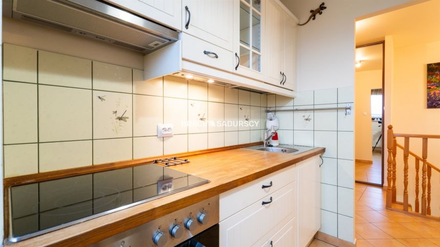 2pok z dużym balkonem i miejscem postojowym. miniaturka 9