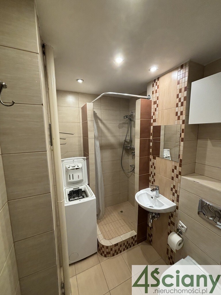 Trzypokojowe mieszkanie w centrum miniaturka 9