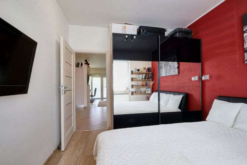 Bezczynszowe, z ogródkiem 150 m2 i garażem 17 m2 miniaturka 15
