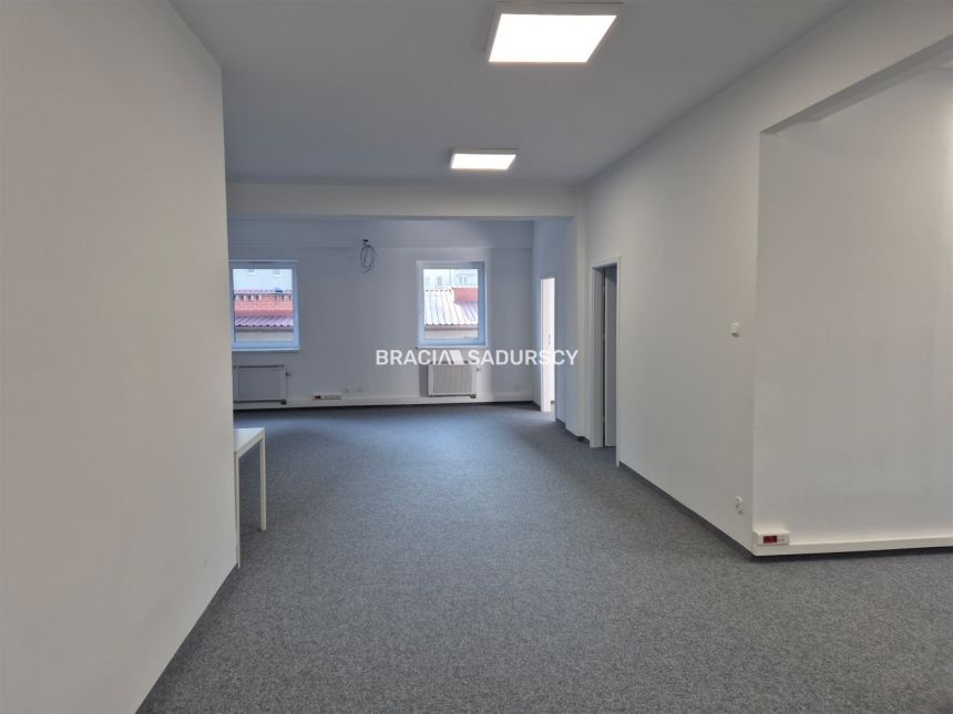 150m2 w biurowcu,ok. ul. Mogilskiej miniaturka 9
