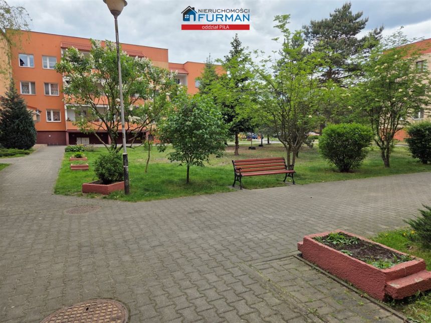 Mieszkanie 62 m2  3 pokoje, 1piętro , duża loggia miniaturka 12