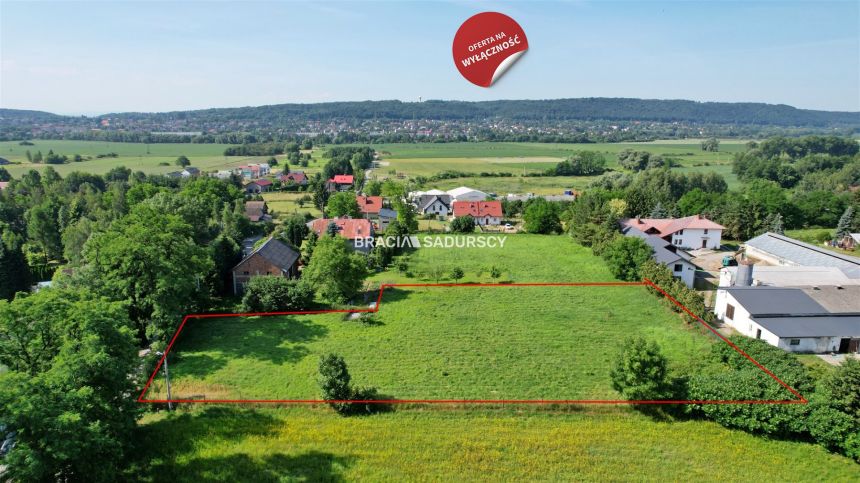 Działka budowlana inwestycyjna w Bolechowicach - zdjęcie 1