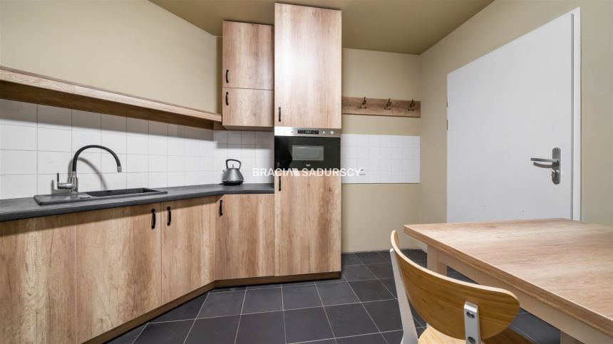 Lokal użytkowy- 340m2, rejon ul. Zakopiańskiej miniaturka 35