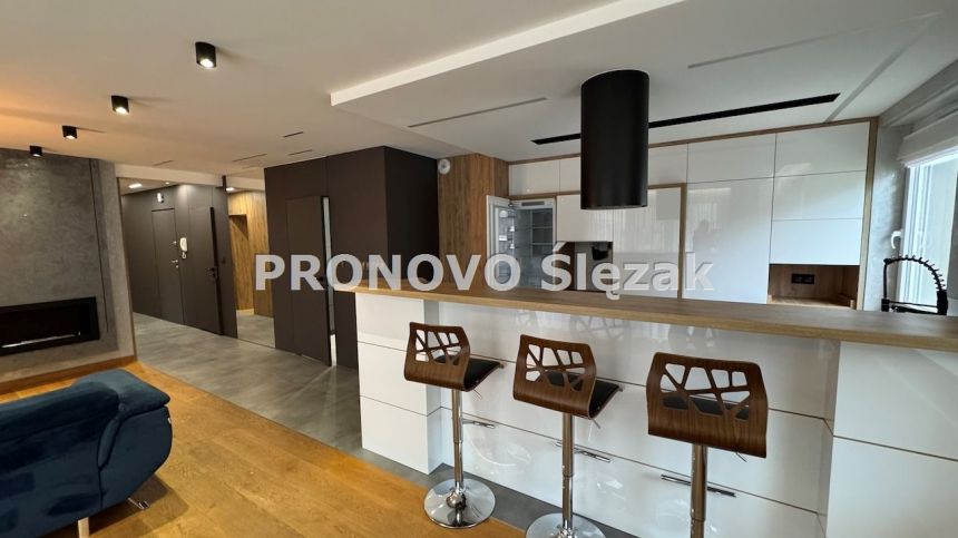 Komfortowe mieszkanie z tarasem i parkingiem miniaturka 3