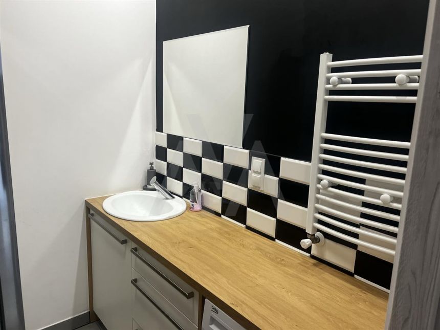 Apartament - wyposażony i umeblowany miniaturka 10