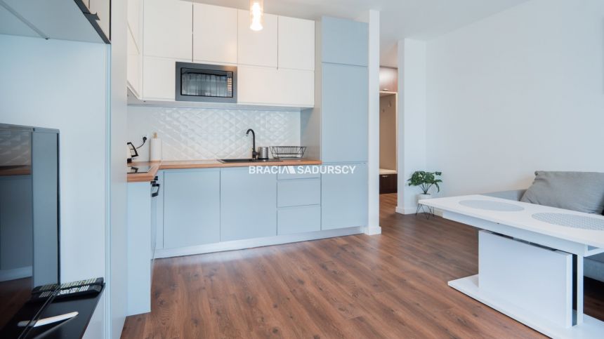 Komfortowe mieszkanie 2-pok. 41 m2, Dywizjonu 303 miniaturka 6